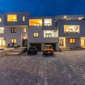 Stjepanovic Apartment Tribanj-Kruscica